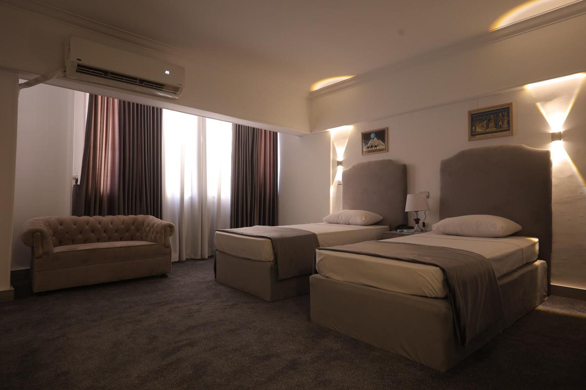 Aura Inn Hotel Cairo Giza Extérieur photo