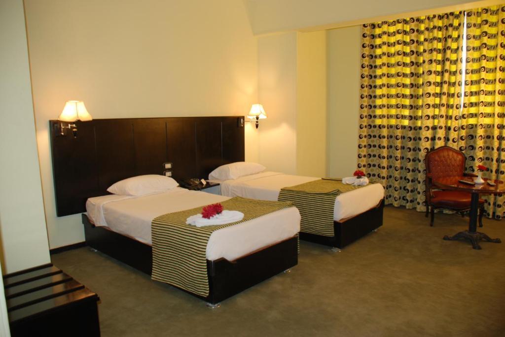 Aura Inn Hotel Cairo Giza Extérieur photo